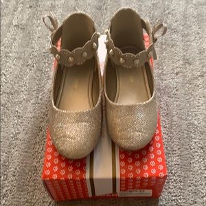 Girls size 12 gold glitter shoes
